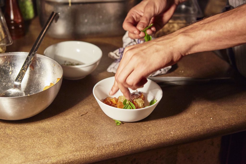 Villa_lena_kitchen_chef_at_work-1024×683
