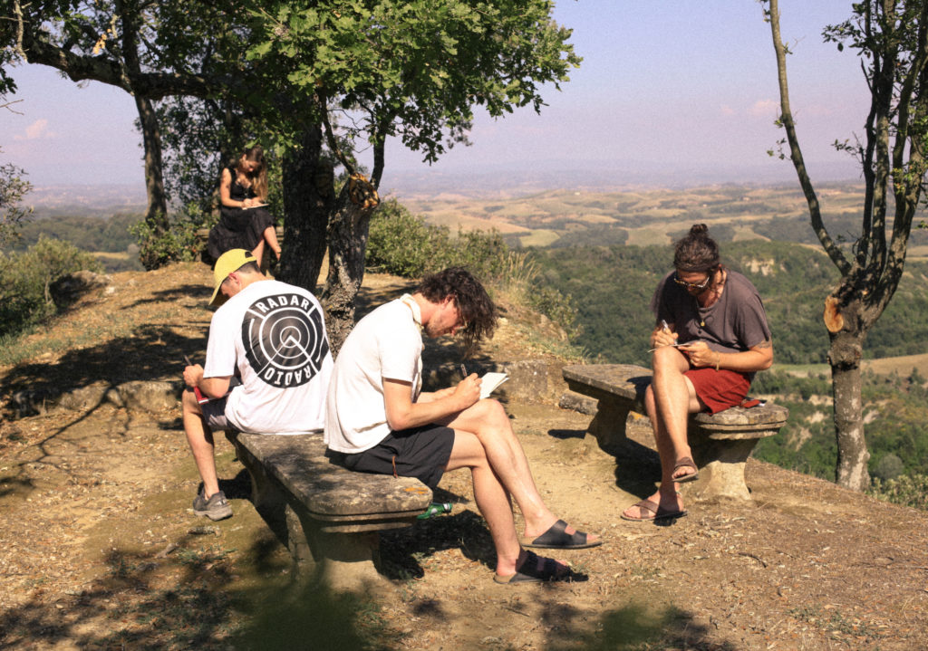 Copy of ToianoVecchioLottieHampson_Experiences_CreativeWorkshop_LottieHampson_CreativeWorkshops_June 19, 201915