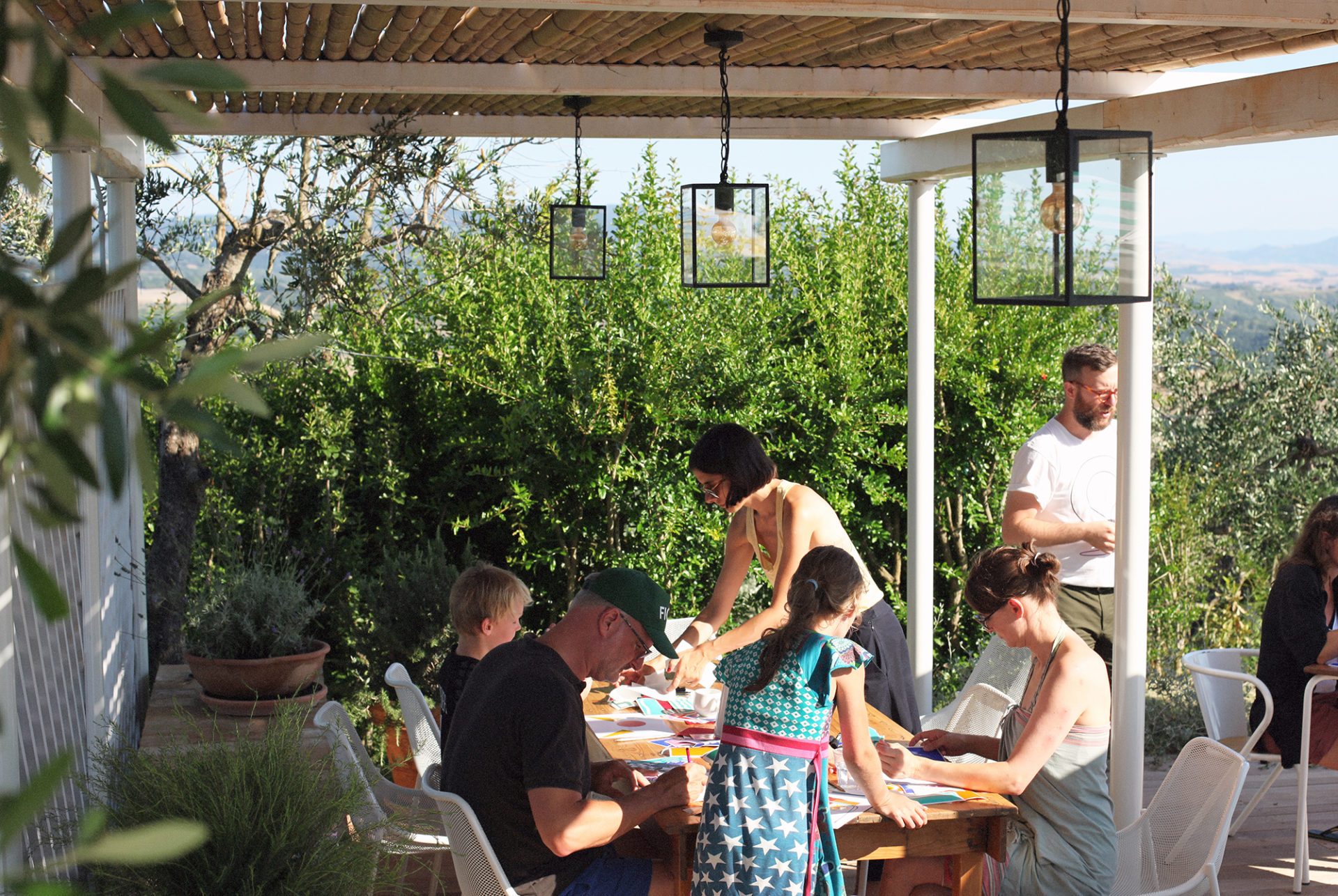 CreativeExperiences_LottieHampson_Workshop_bratislav&nevena_03