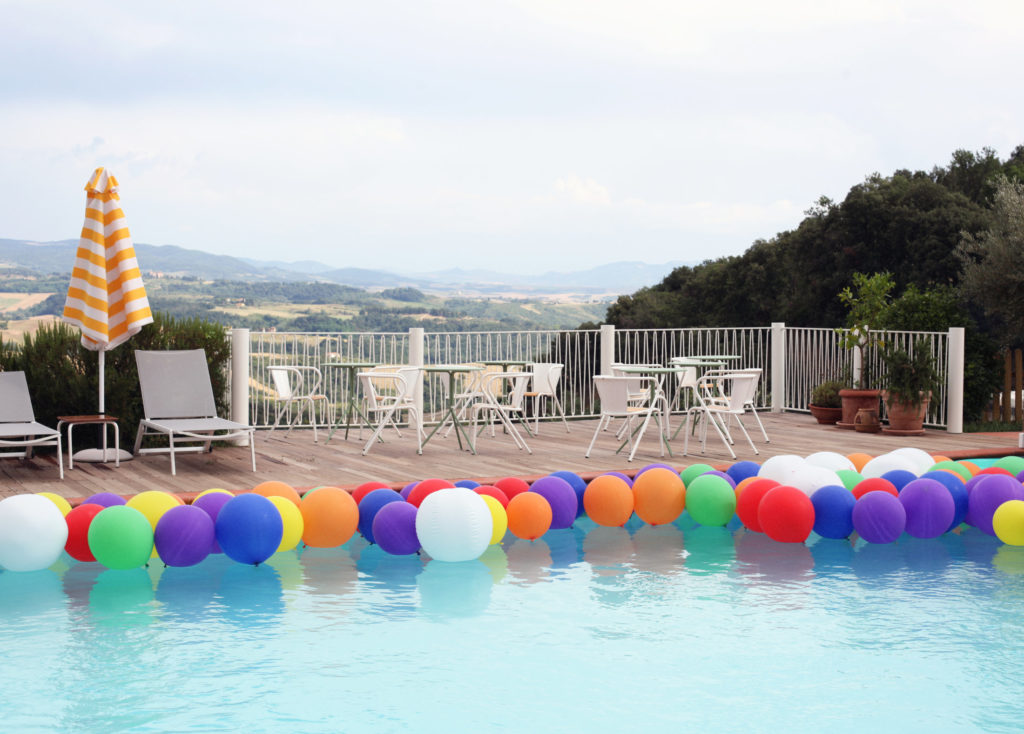 pool party villa lena