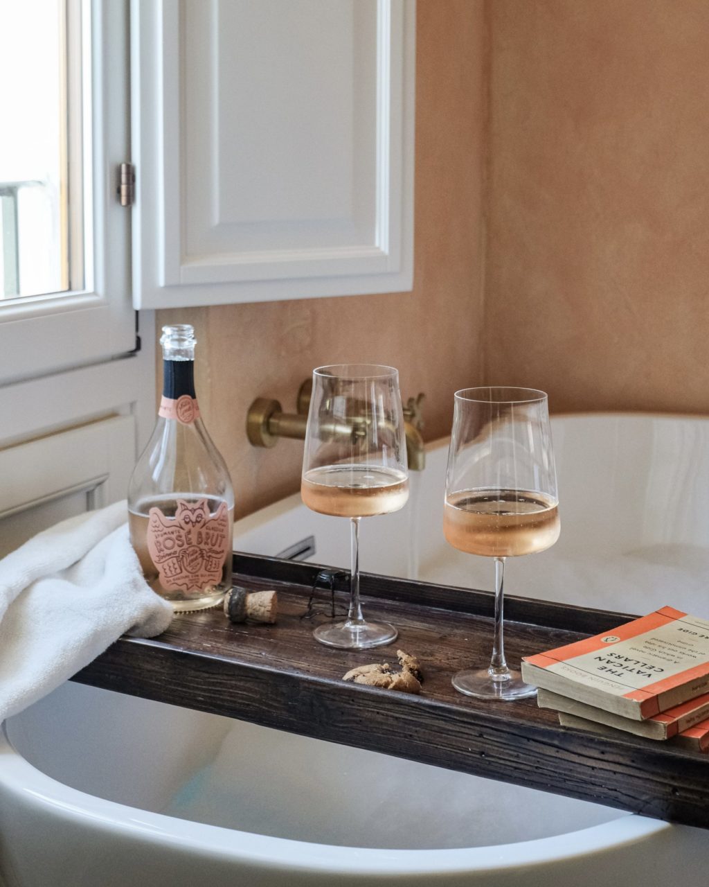 michaela-watkinson-villa-lena-bedroom-22 3