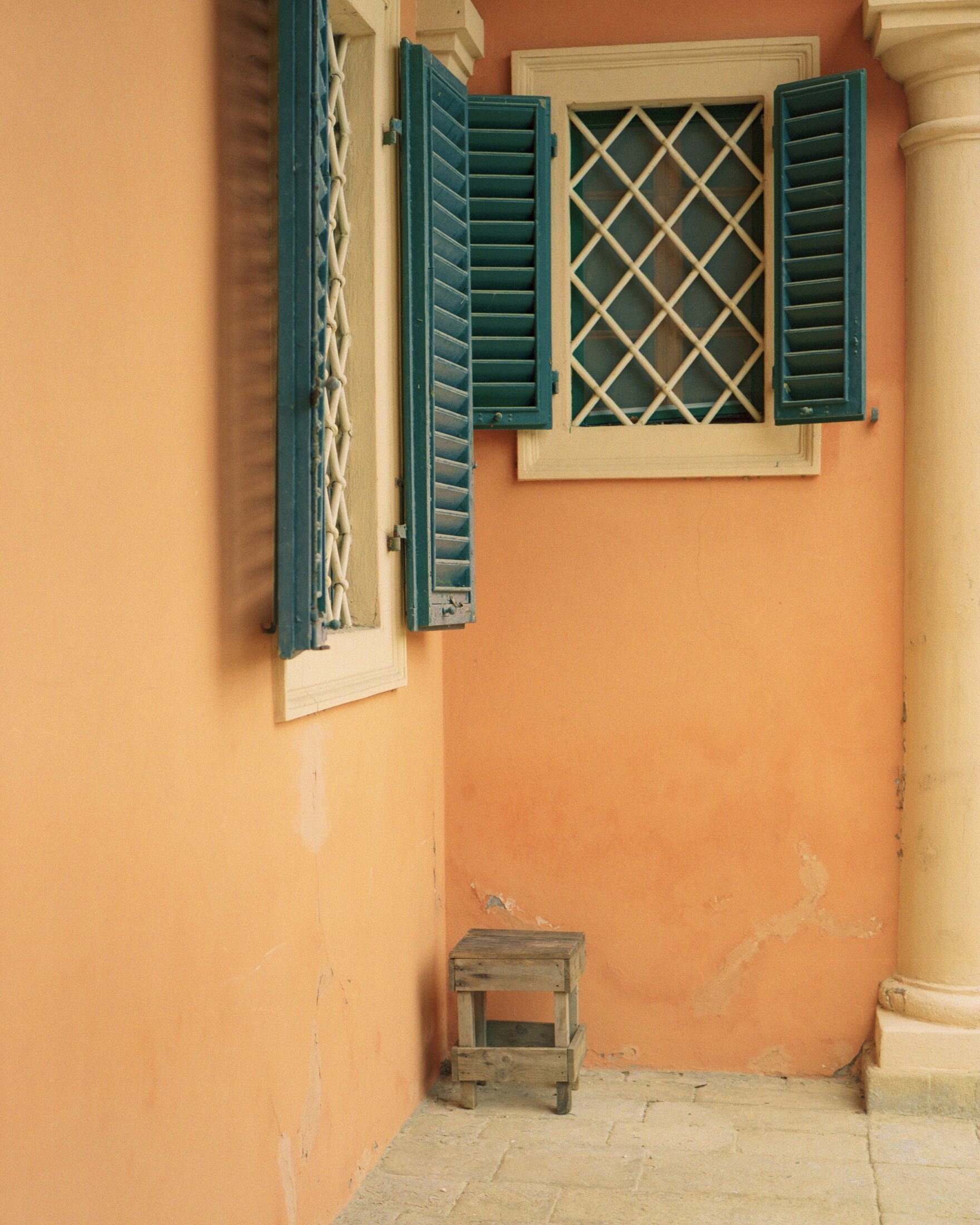 Frame4